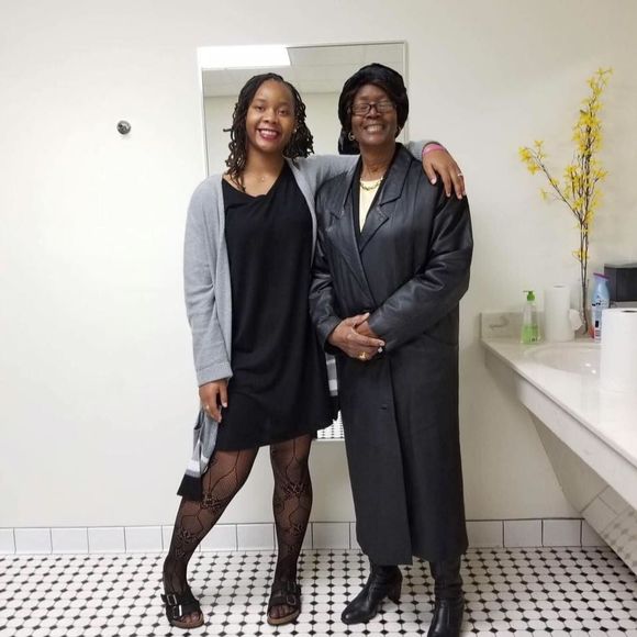 Meet your Posher, Averyana - Picture 1 of 1